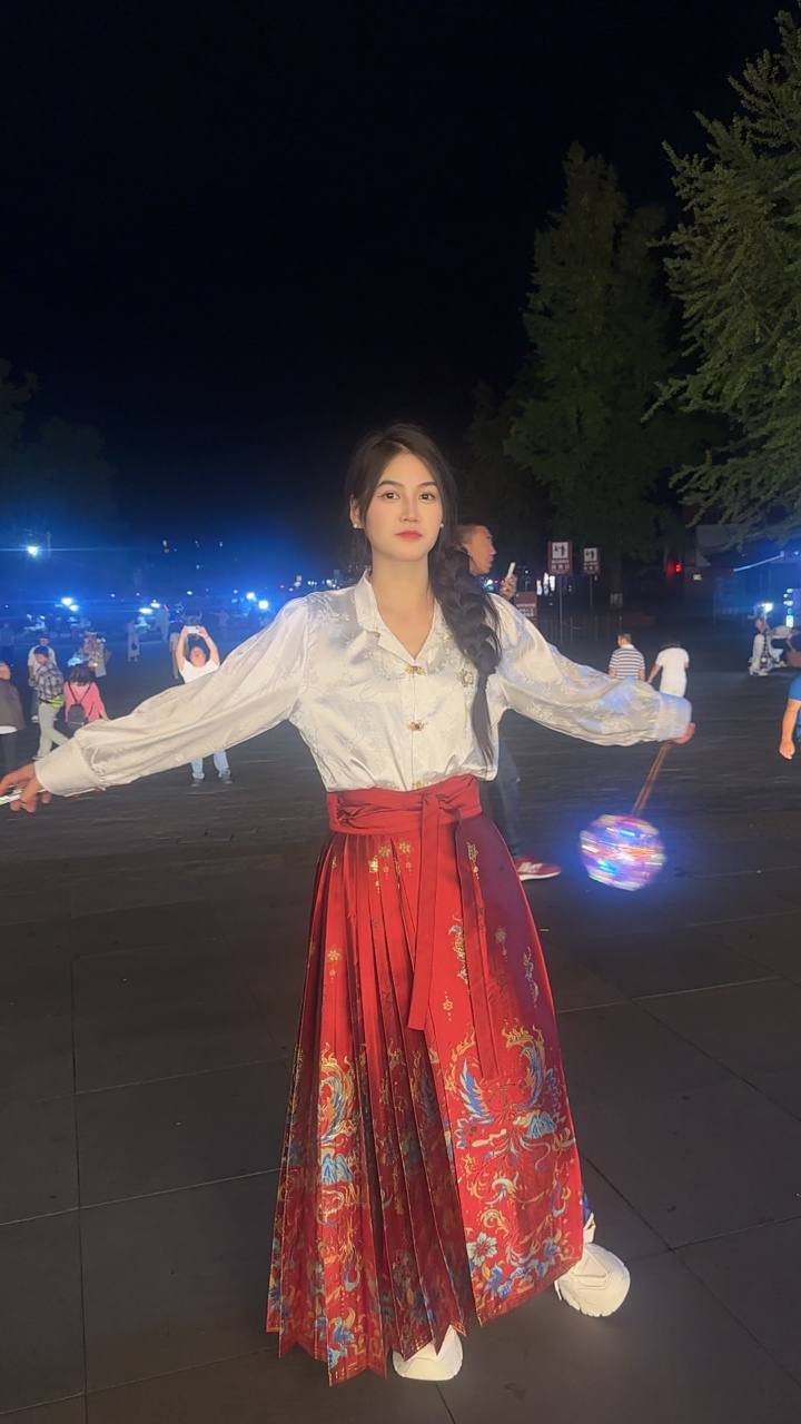 四川 成都 编号：114549 (点击复制)
➡️ 