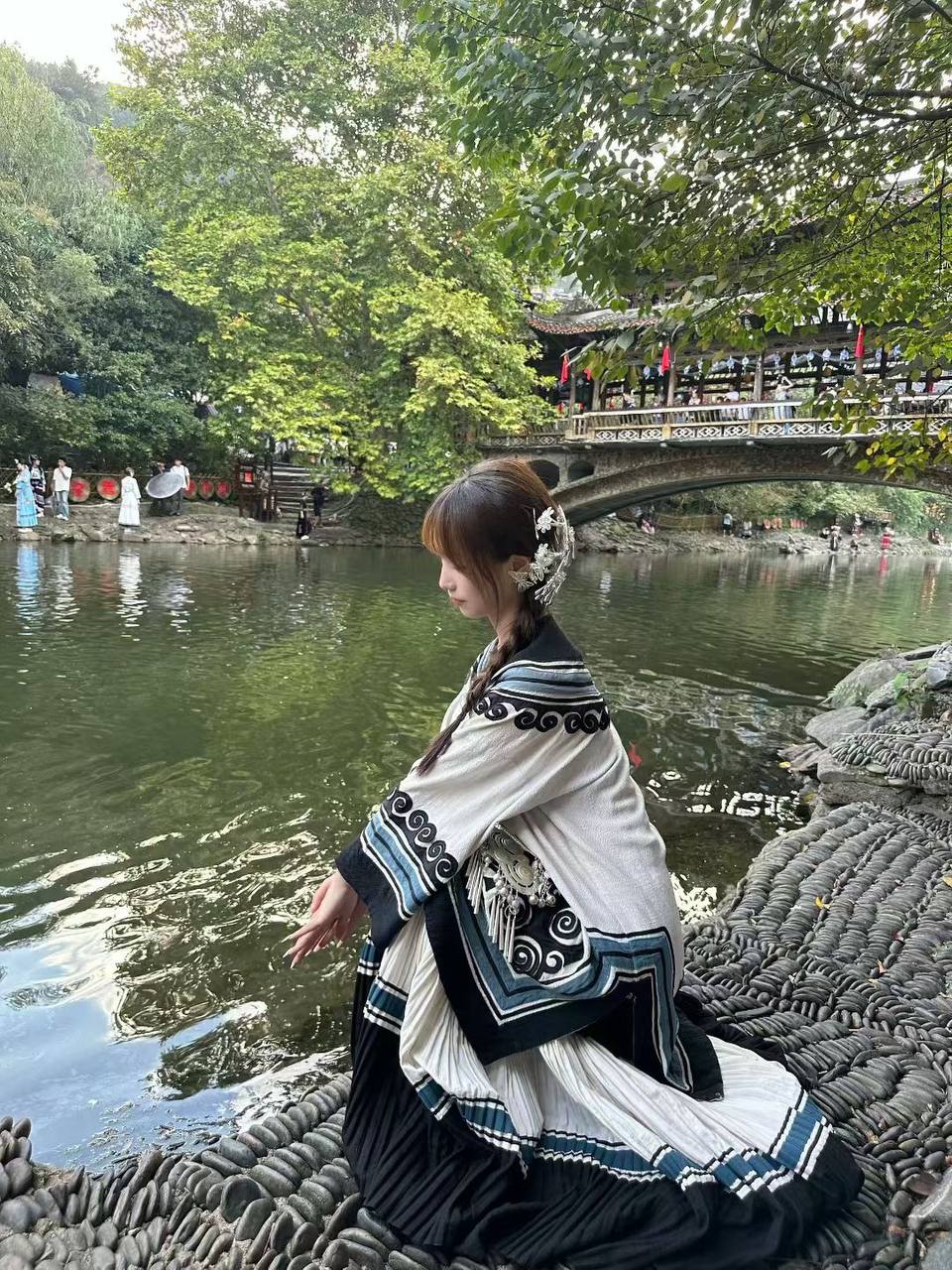 四川 成都 编号：184590 (点击复制)
➡️ 