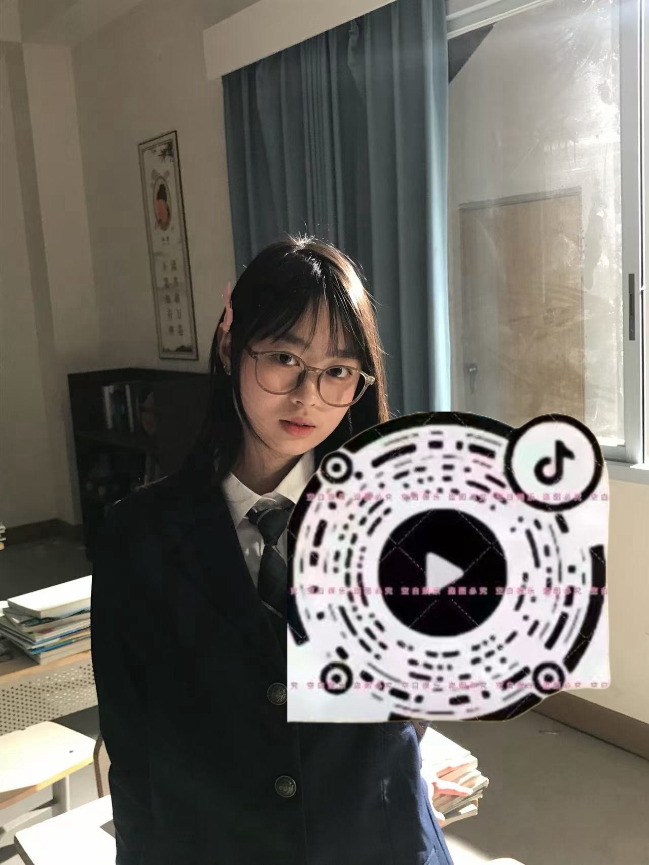四川 成都 编号：752983 (点击复制)
➡️ 