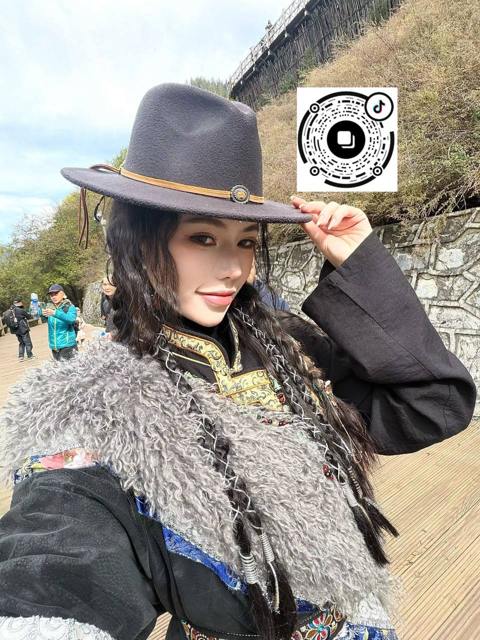 四川 成都 编号：939379 (点击复制)
➡️ 