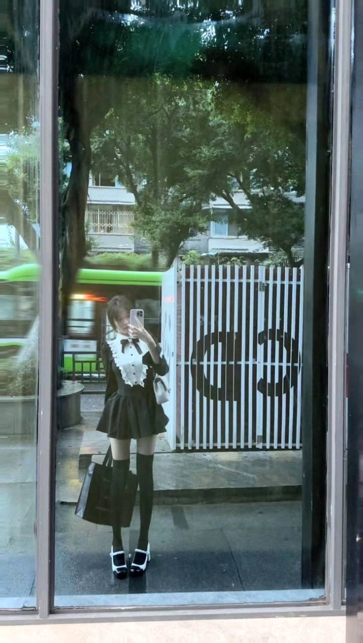 四川 成都 编号：932623 (点击复制)
➡️ 