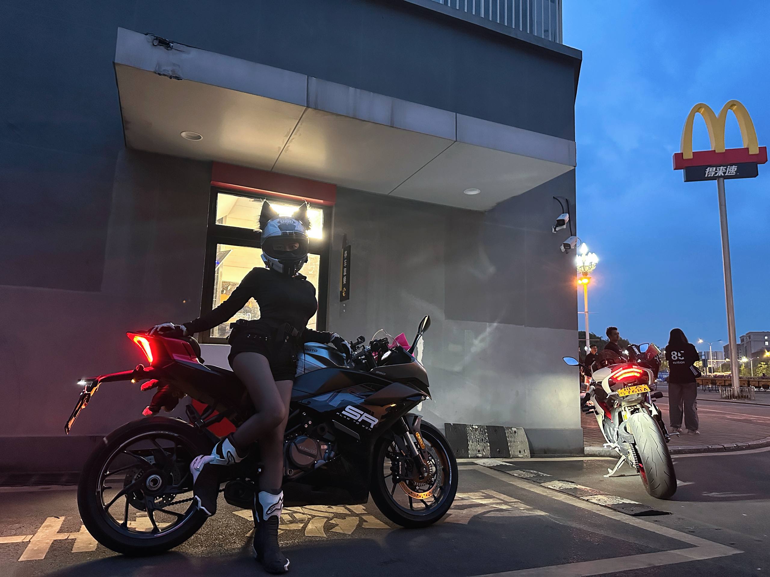 四川 成都 编号：515049 (点击复制)
➡️ 