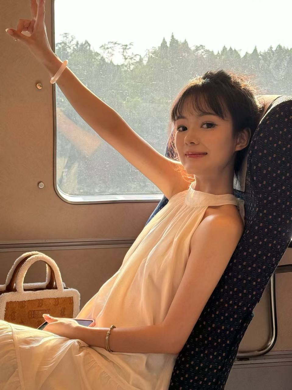 四川 成都 编号：789595 (点击复制)
➡️ 