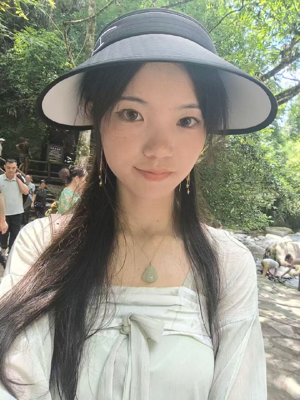 四川 成都 编号：363833 (点击复制)
➡️ 
