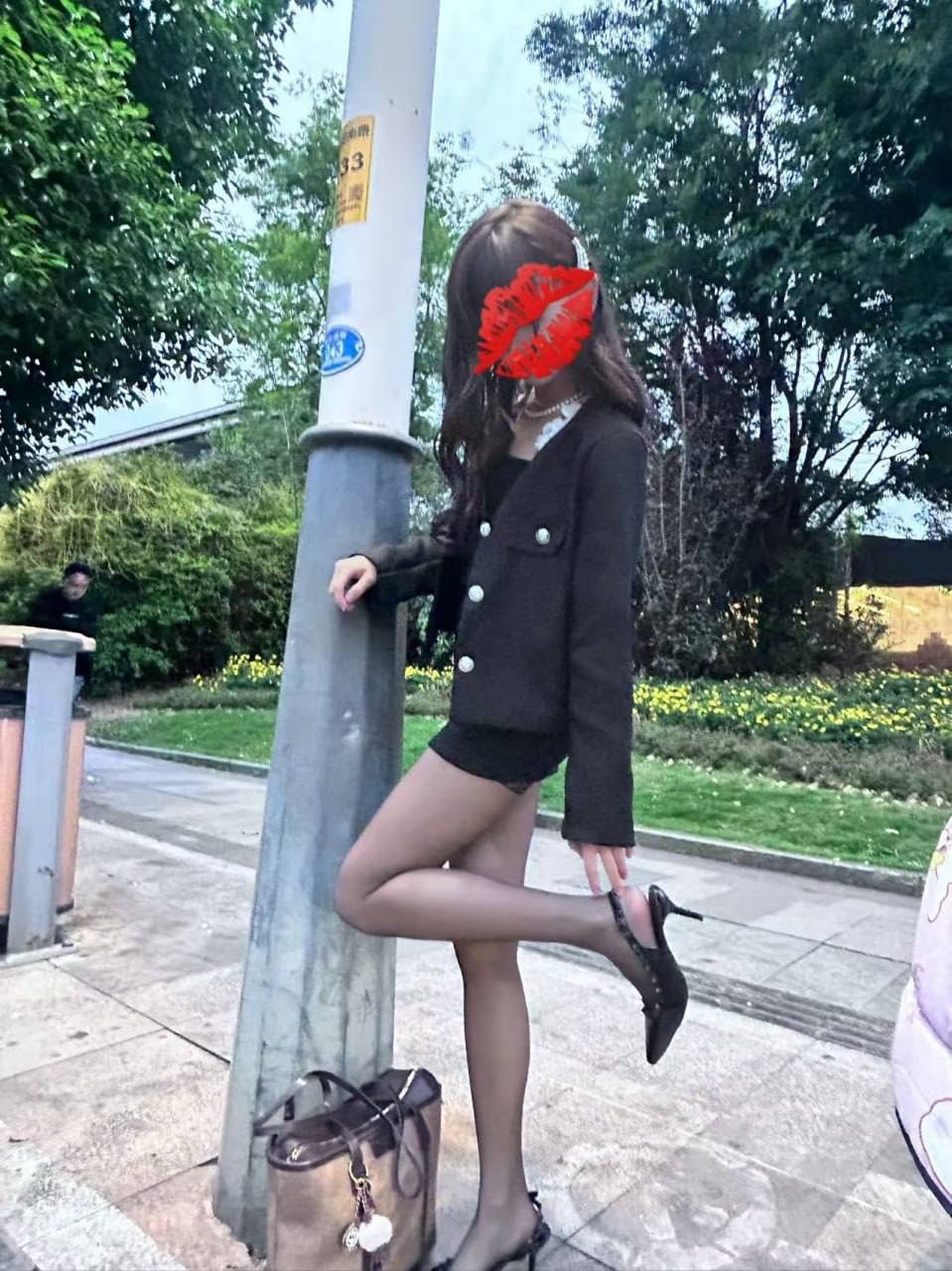 四川 攀枝花 编号：727127 (点击复制)
➡️ 