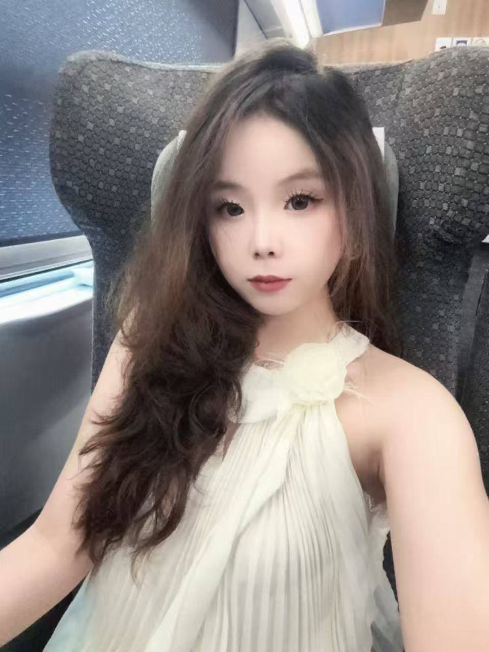 四川 成都 编号：245340 (点击复制)
➡️ 