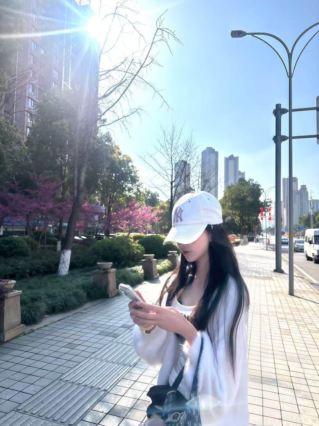 四川 成都 编号：062051 (点击复制)
➡️ 