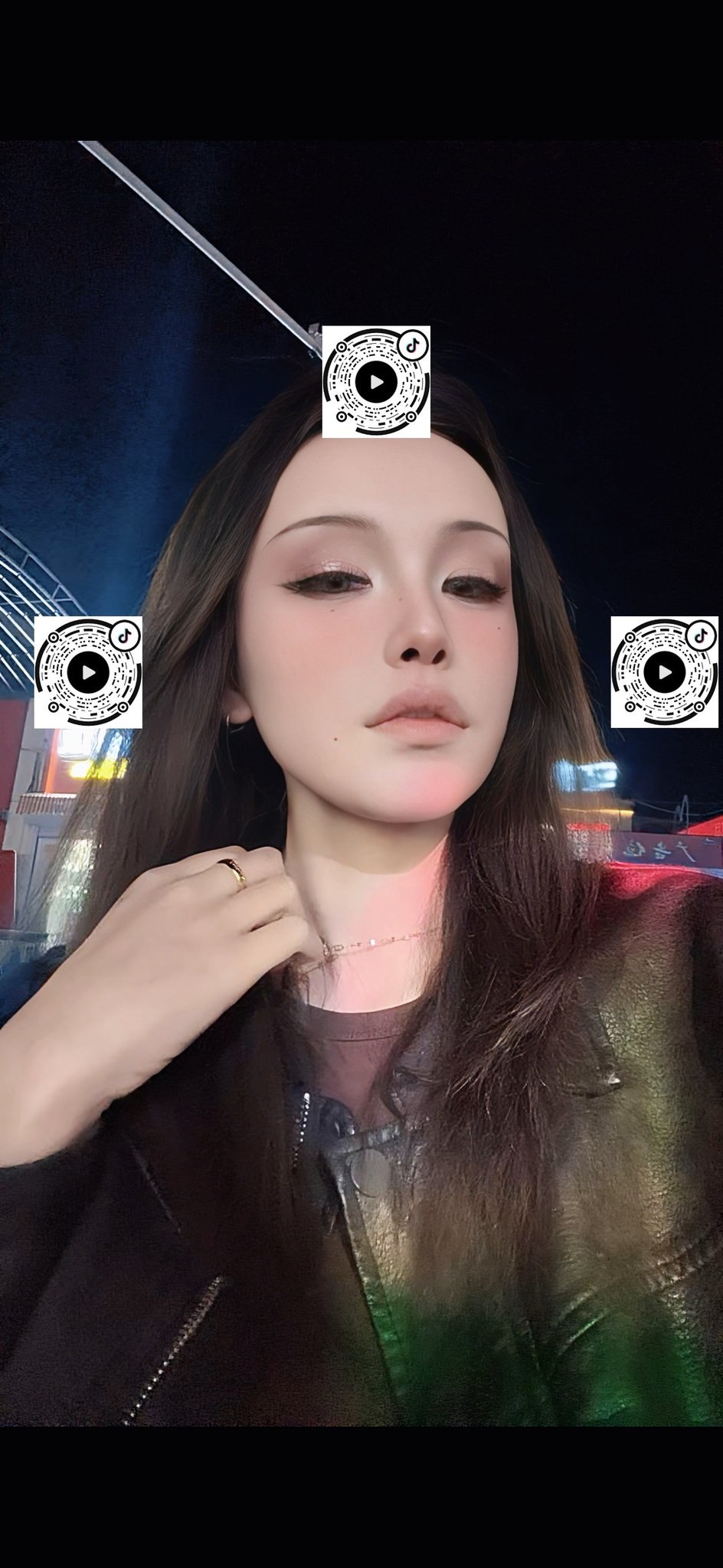 新疆 乌鲁木齐 编号：188117 (点击复制)
➡️ 