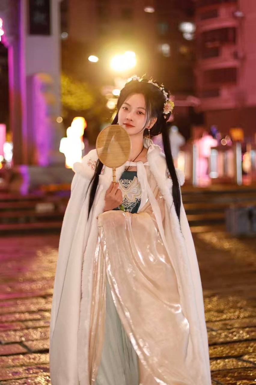 云南 昆明 编号：930425 (点击复制)
➡️ 