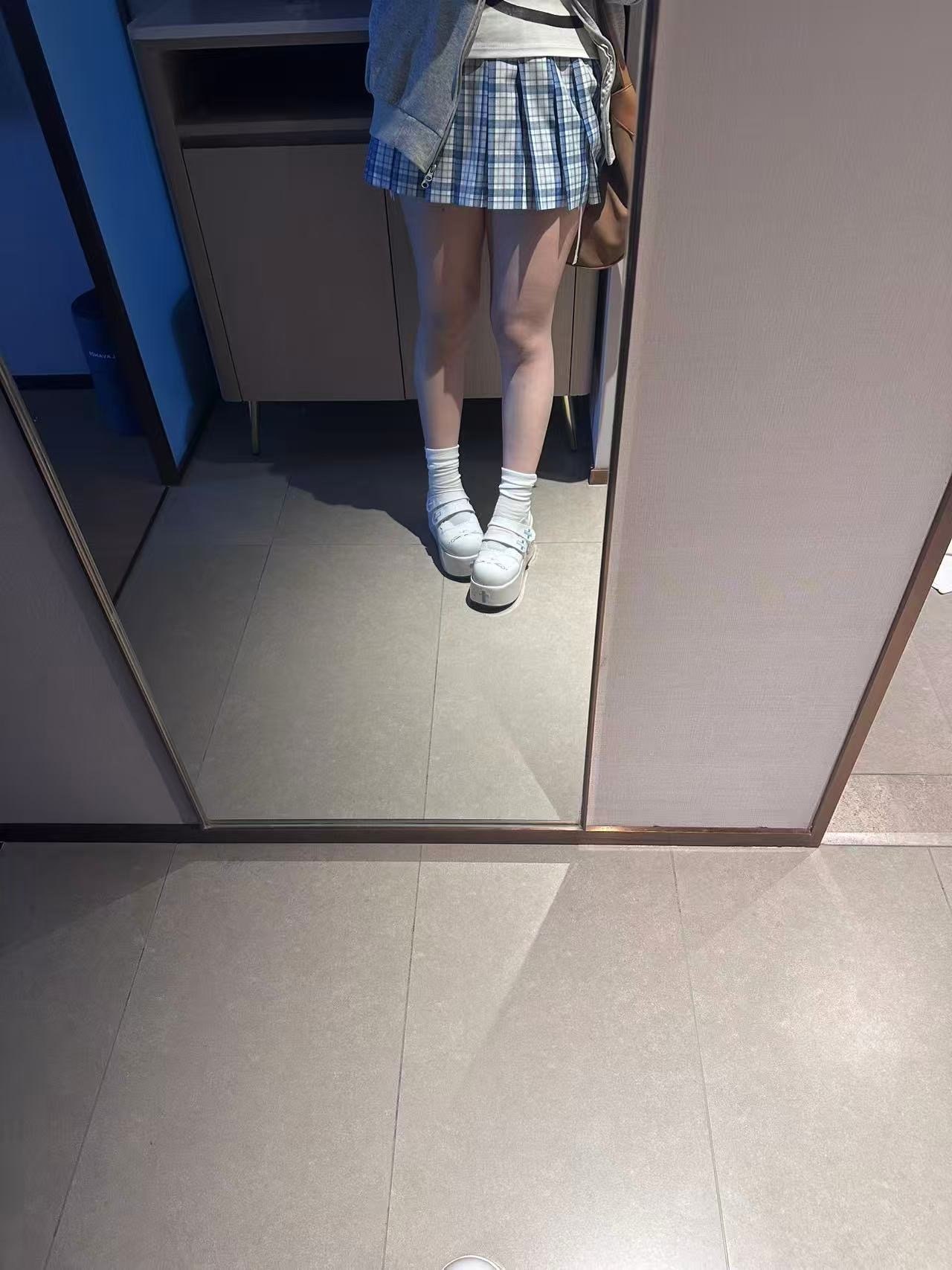 云南 昆明 编号：228647 (点击复制)
➡️ 