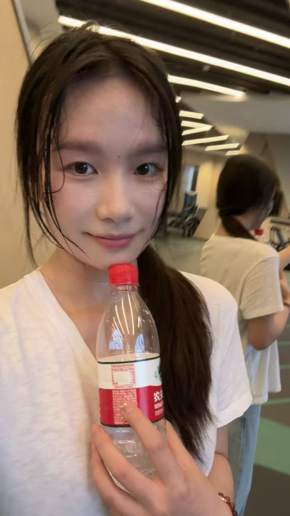 云南 昆明 编号：724745 (点击复制)
➡️ 