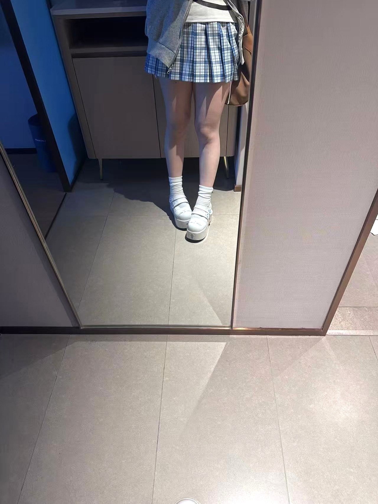 云南 昆明 编号：714536 (点击复制)
➡️ 