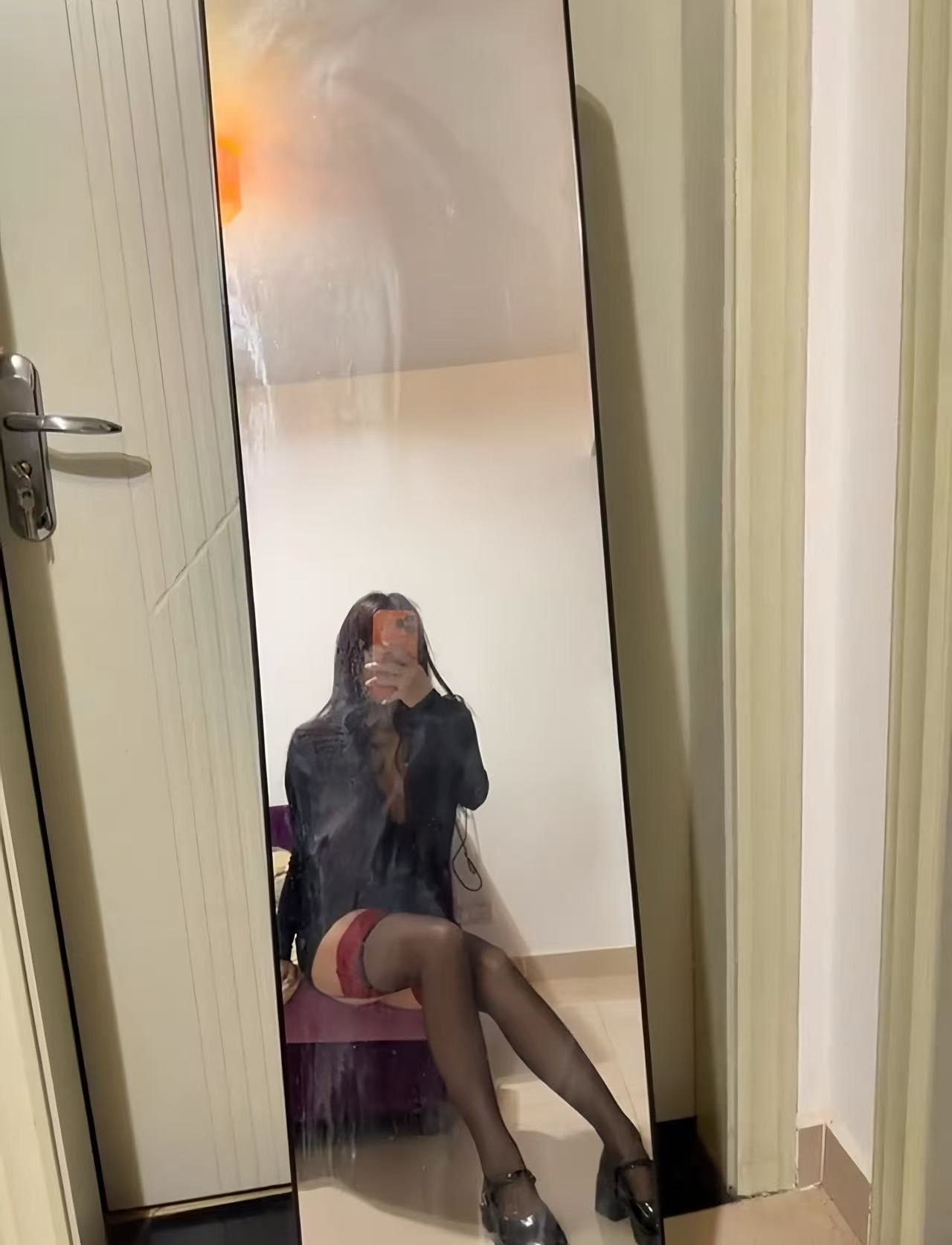 云南 昆明 编号：845845 (点击复制)
➡️ 