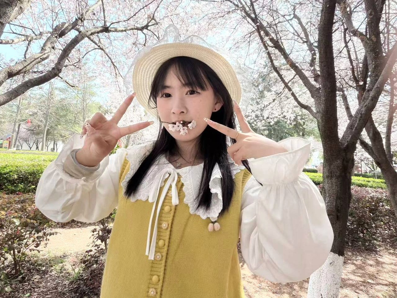 云南 曲靖 编号：243048 (点击复制)
➡️ 