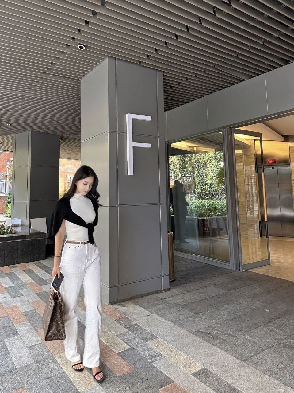 云南 昆明 编号：157858 (点击复制)
➡️ 