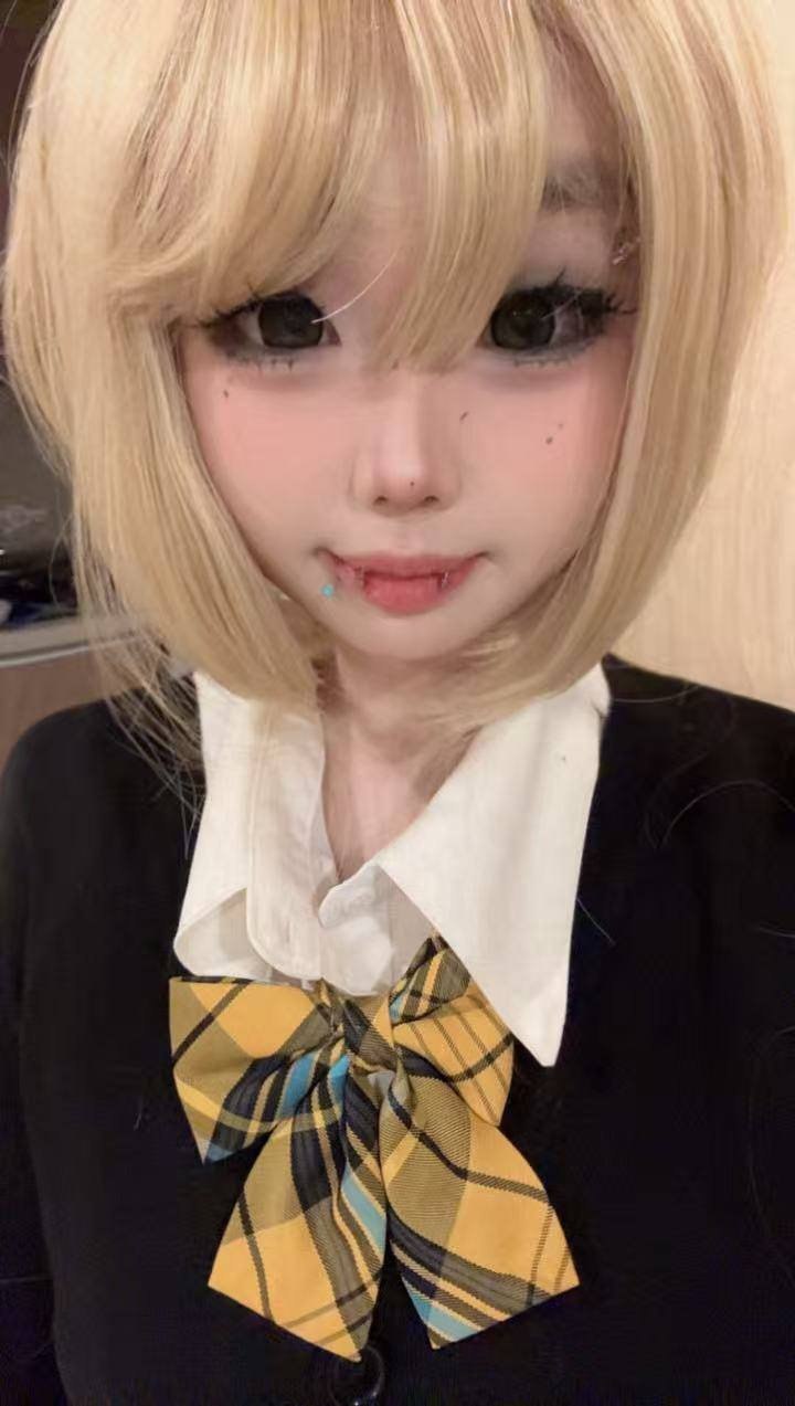 云南 昆明 编号： 323636 （260822）
