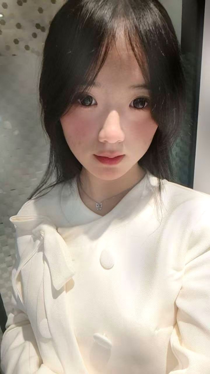 云南 昆明 编号： 085525 （260820）
