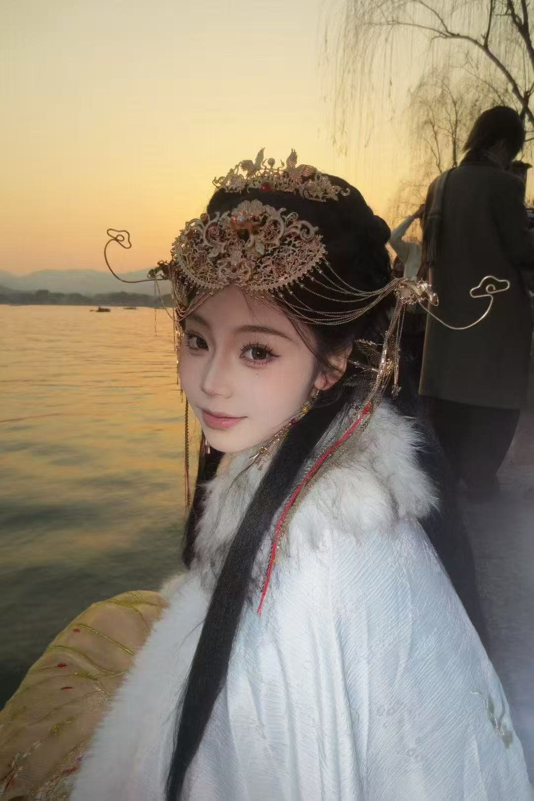 浙江 杭州 编号：392379 (点击复制)
➡️ 