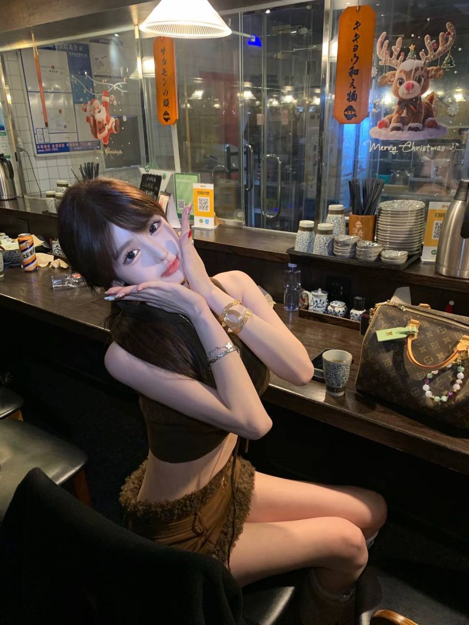 浙江 杭州 编号：766286 (点击复制)
➡️ 