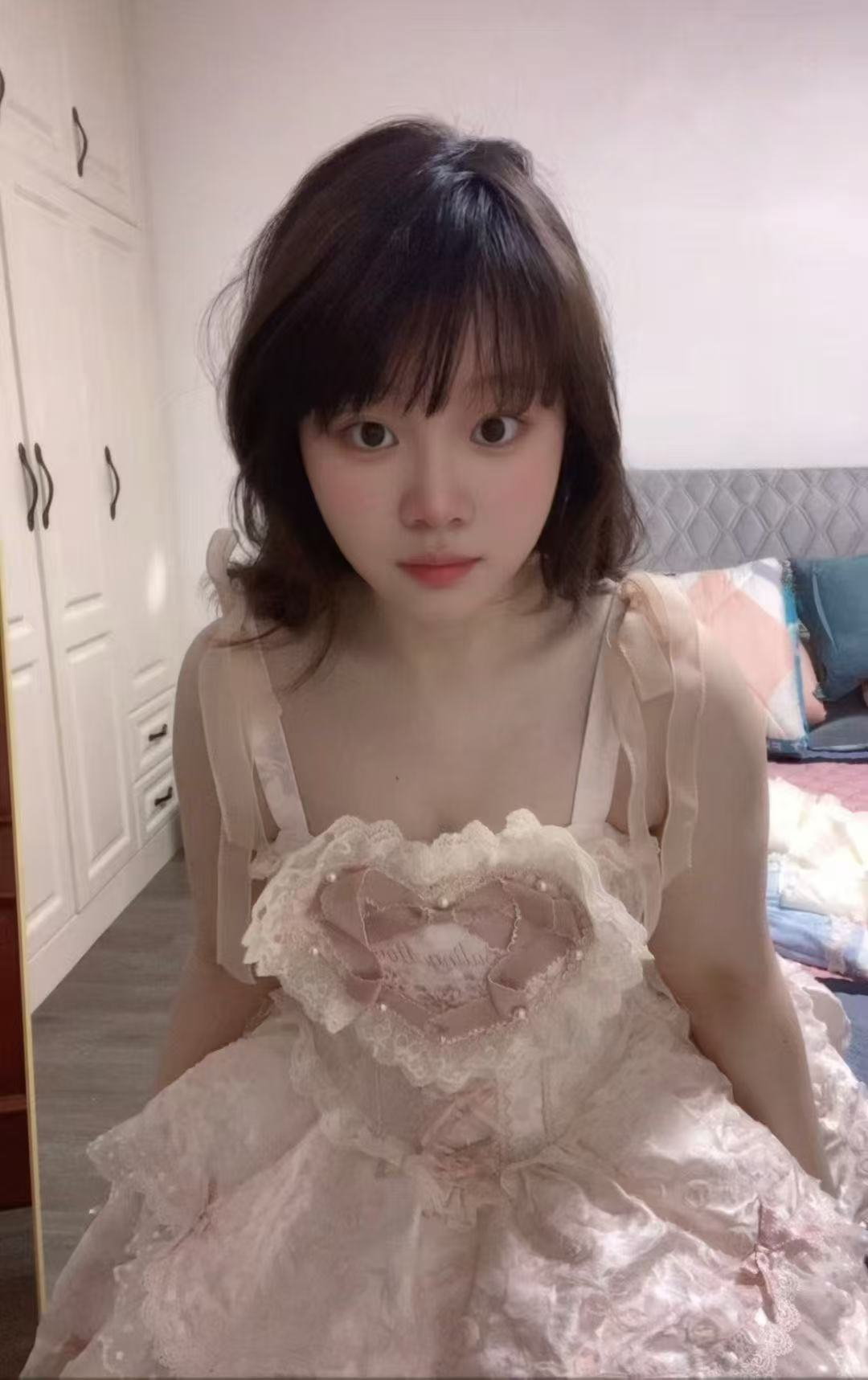 浙江 温州 编号：252696 (点击复制)
➡️ 