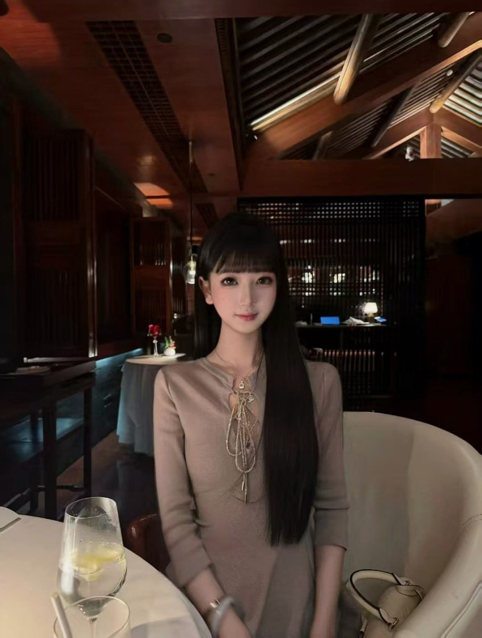 浙江 杭州 编号：475677 (点击复制)
➡️ 