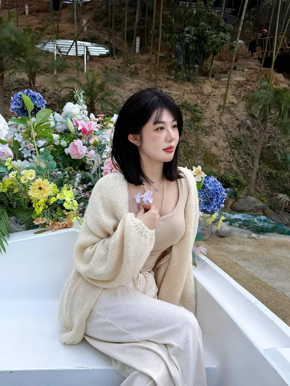 浙江 杭州 编号：772799 (点击复制)
➡️ 