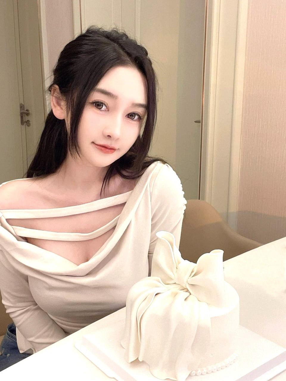 浙江 杭州 编号：643935 (点击复制)
➡️ 