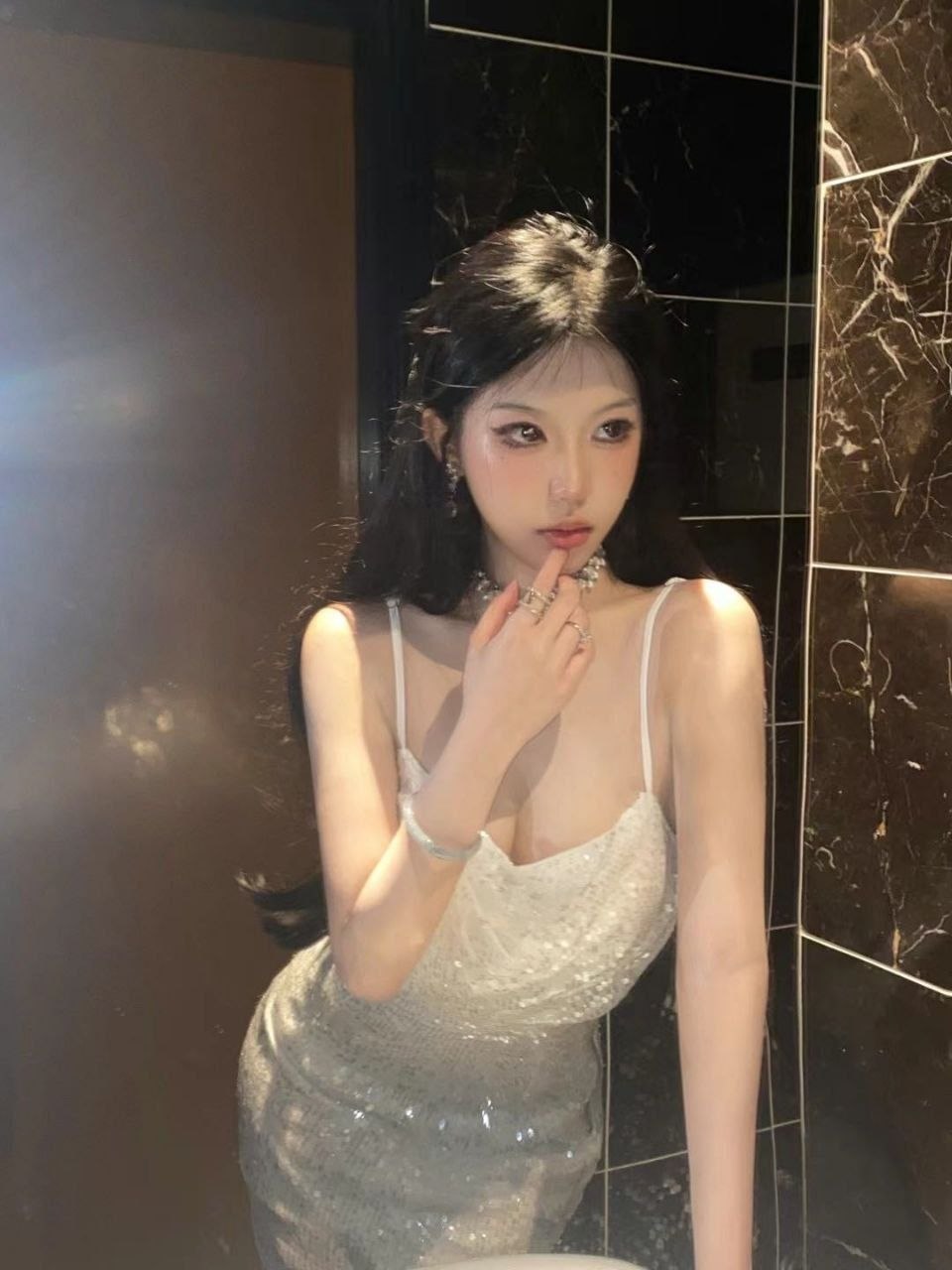浙江 杭州 编号：691706 (点击复制)
➡️ 
