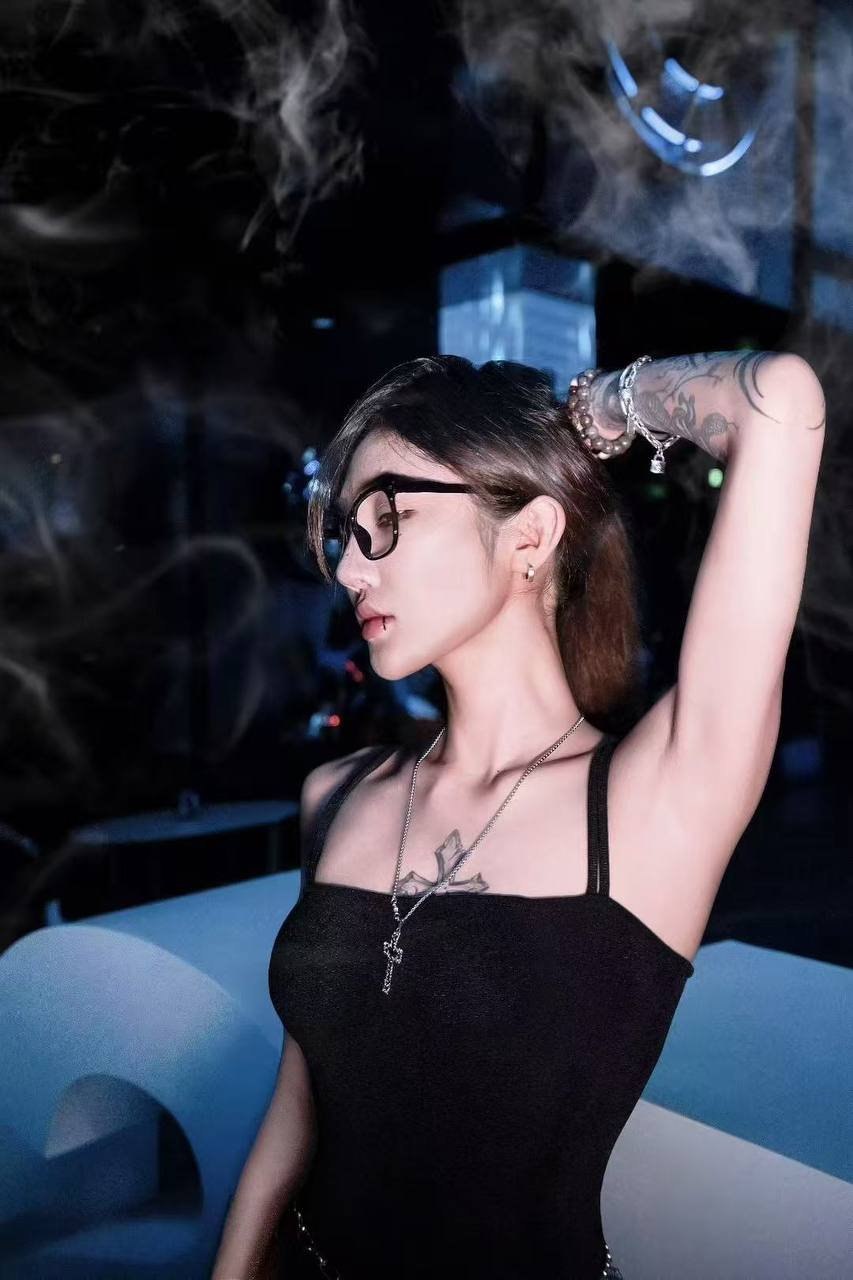 浙江 杭州 编号：483972 (点击复制)
➡️ 