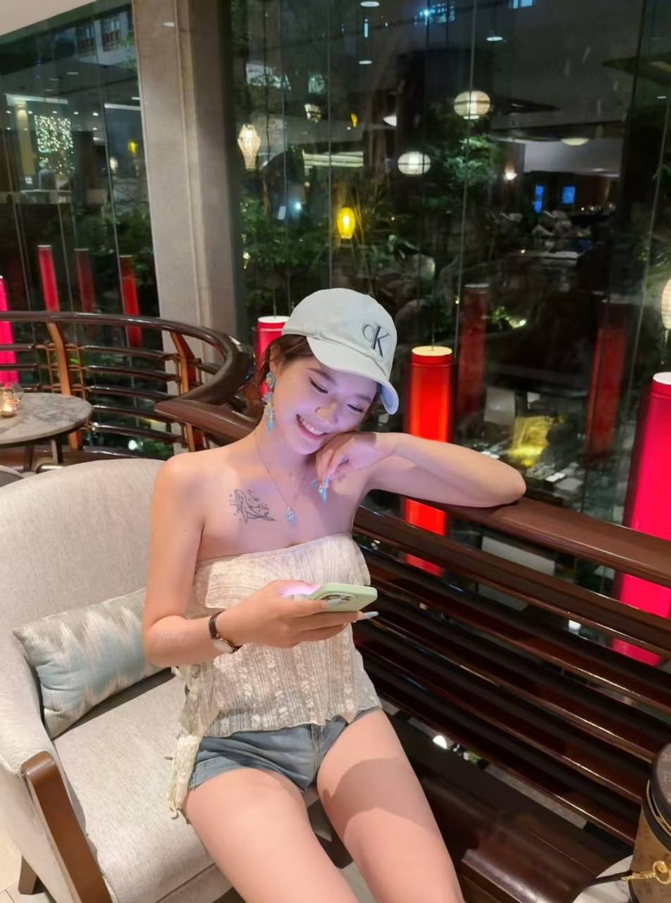 浙江 金华 编号：163989 (点击复制)
➡️ 