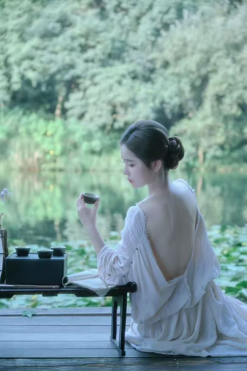 浙江 杭州 编号：655724 (点击复制)
➡️ 